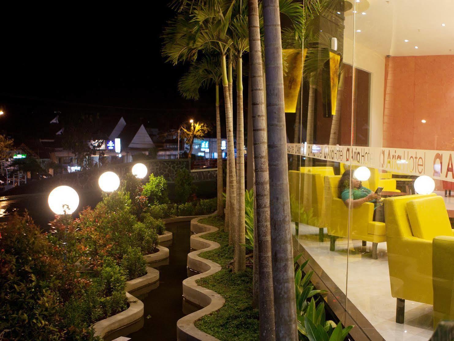 Aria Gajayana Hotel Malang Exterior photo